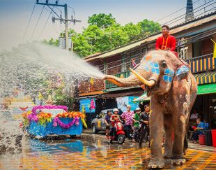 جشن آب بازی تایلند